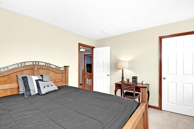 Building Photo - 7647 Windsor Dr