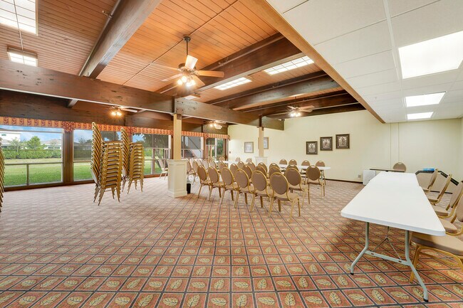 Building Photo - 13679 Date Palm Ct
