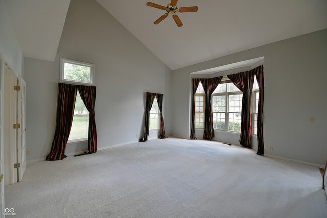Building Photo - 1402 Edinburgh Dr
