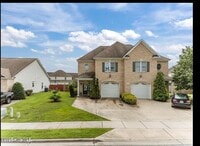 Building Photo - 1625 Brook Hollow Dr