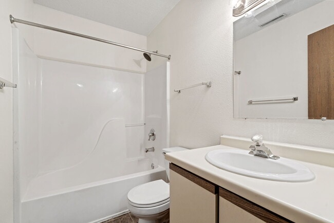 Floorplan - Jordan Creek and Mills