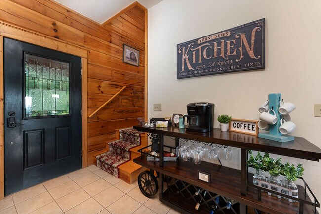 Building Photo - 191 Scenic Wolf Dr