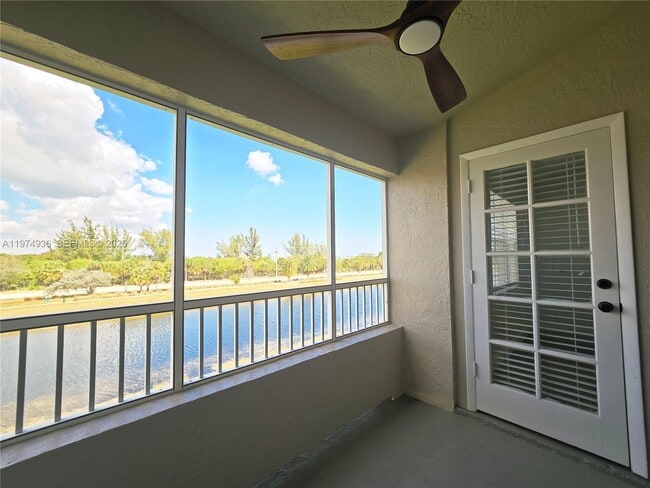 Building Photo - 2881 N Oakland Forest Dr