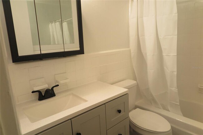 Building Photo - 509 NW 19th Ln