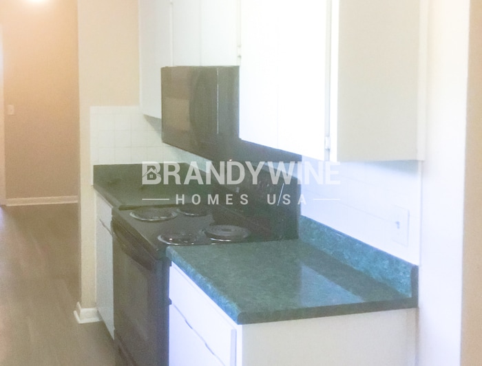 Building Photo - 1608 Robin Ln