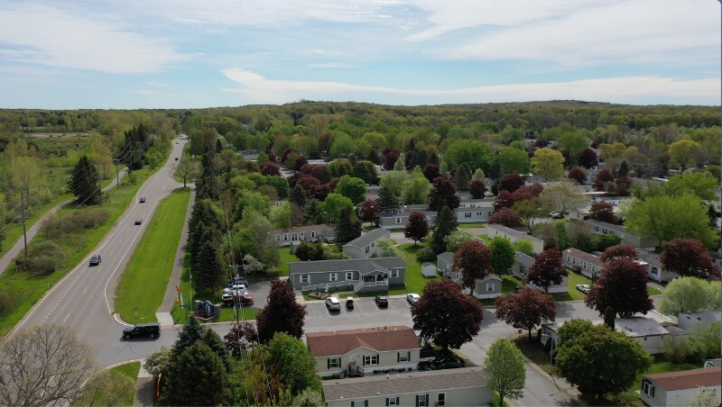 Building Photo - 197 Parker Lake Dr