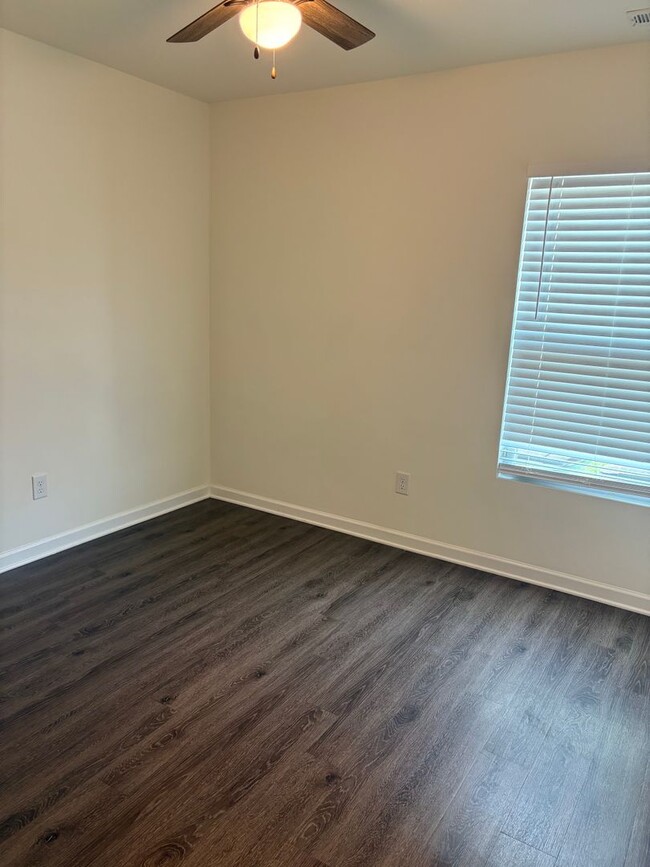 Building Photo - Ranch home in Charlotte , NO HOA