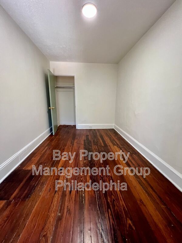 Building Photo - 43 E Collom St