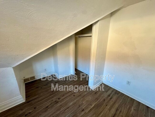 Building Photo - 2903 Stayton St