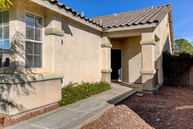 Building Photo - 1 Story in Summerlin - Brand New Carpet, P...