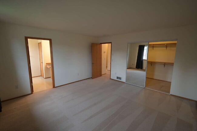 Building Photo - 3 bed 2 bath near Carrie Blake Park, in Sequim