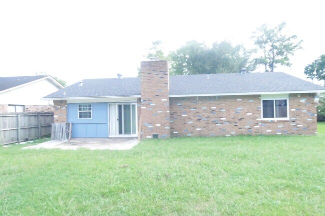 Building Photo - 2702 Pheasant Run