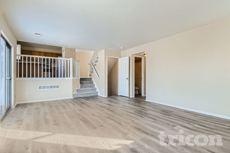Building Photo - 12789 Elm St