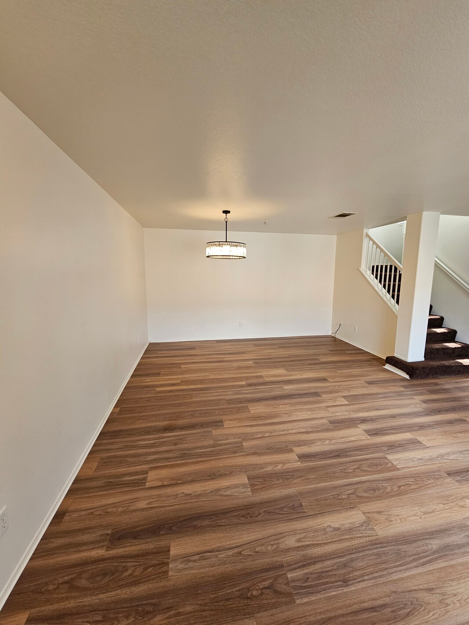 Building Photo - 1050 Harbor Heights Dr