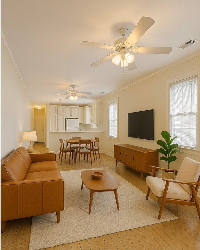 Primary Photo - 2433 Palmer Ave