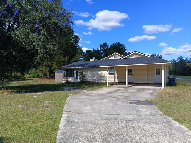 Building Photo - 4430 Goshen Lake Dr S