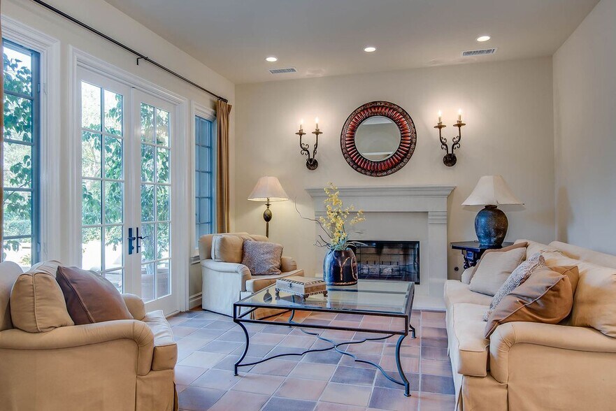 Building Photo - 25400 Prado De Las Peras