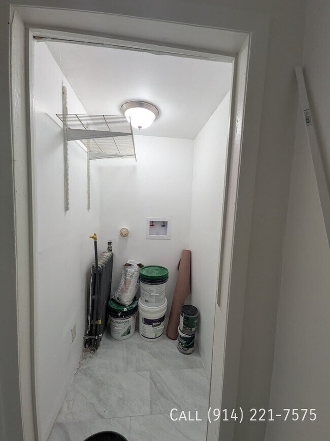 Building Photo - 26 Vineyard Ave