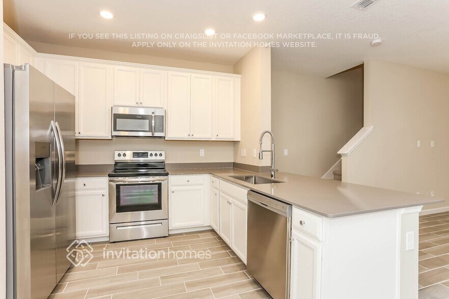 Building Photo - 653 Cherry Ridge Dr