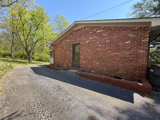 Building Photo - Updated 3-Bedroom with Bonus Room, Deck & Screened-In Porch