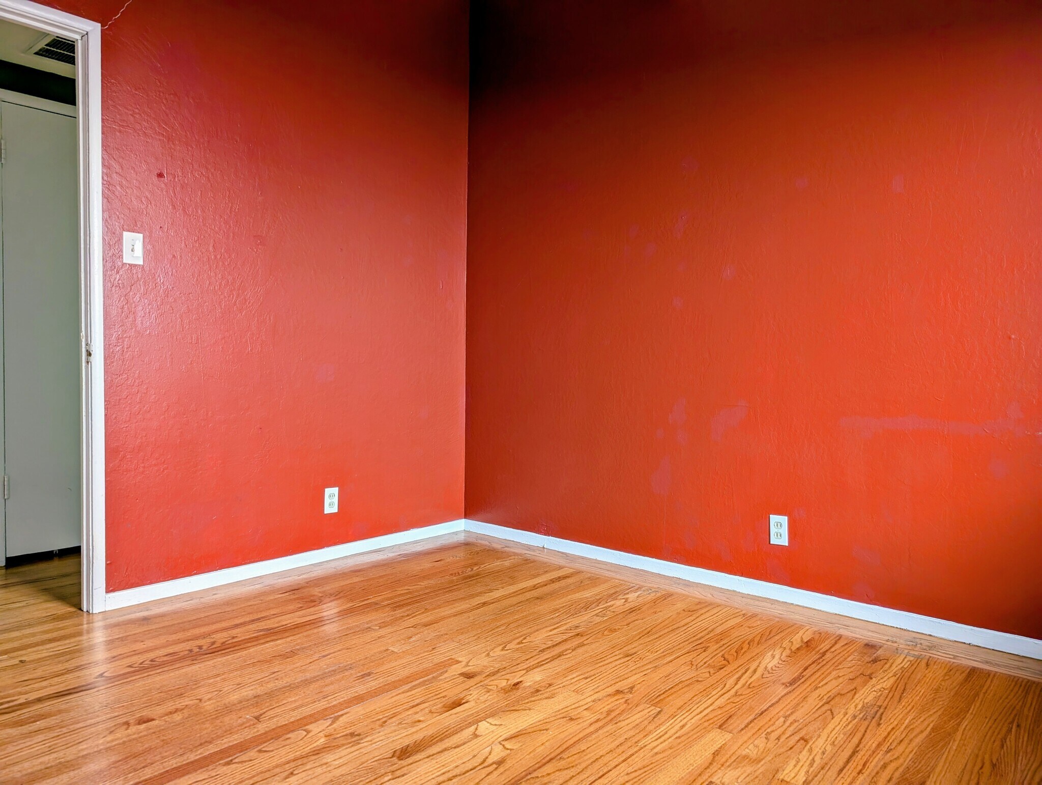 Building Photo - 3060 Ponderosa Dr