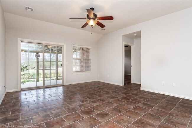 Building Photo - 4241 W Puppy Creek Dr