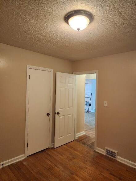 Building Photo - 1494 Diagonal Rd