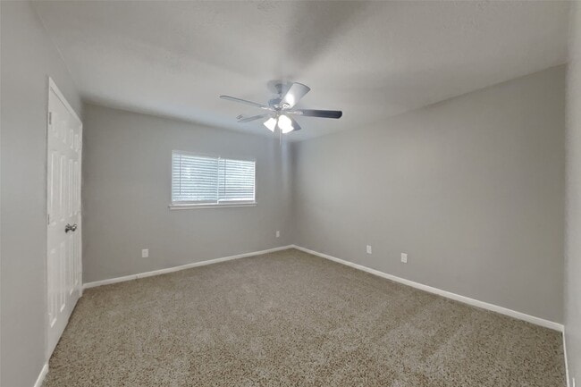 Building Photo - 602 Lajuana Ct