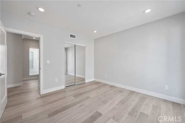 Building Photo - 2733 S La Brea Ave