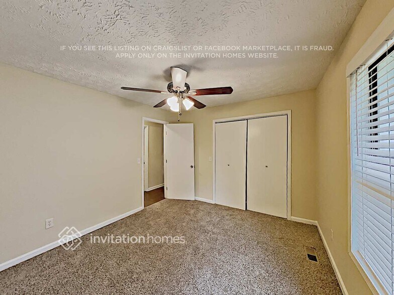 Building Photo - 3621 N Hampton Dr