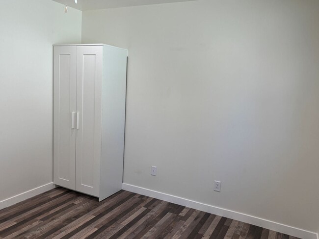 Building Photo - Great Location! A Must See 2 Bedroom/ 2 Ba...