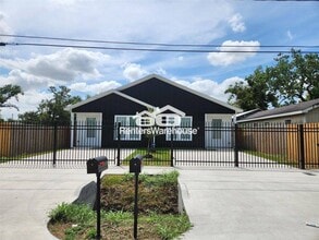 Building Photo - 4124 Vaughn St