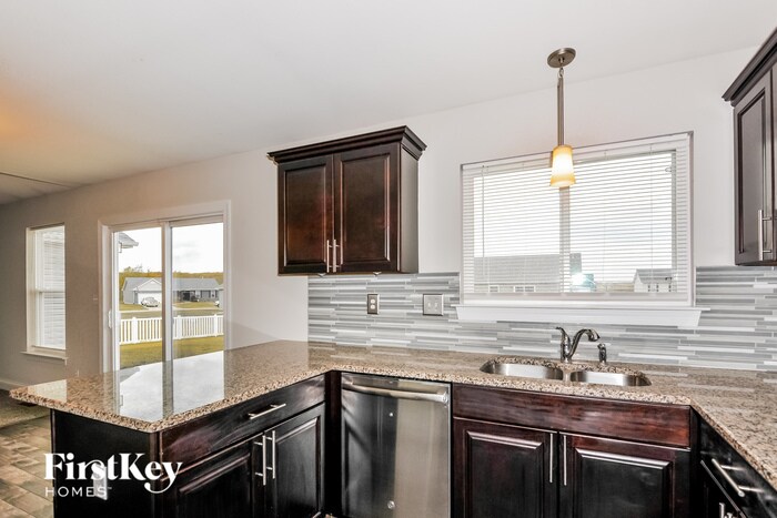 Building Photo - 159 Hadley Grove Dr
