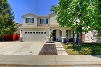Building Photo - Lincoln Crossing, 4 bedroom 2.5 bath