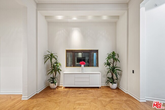 Building Photo - 11037 Anzio Rd