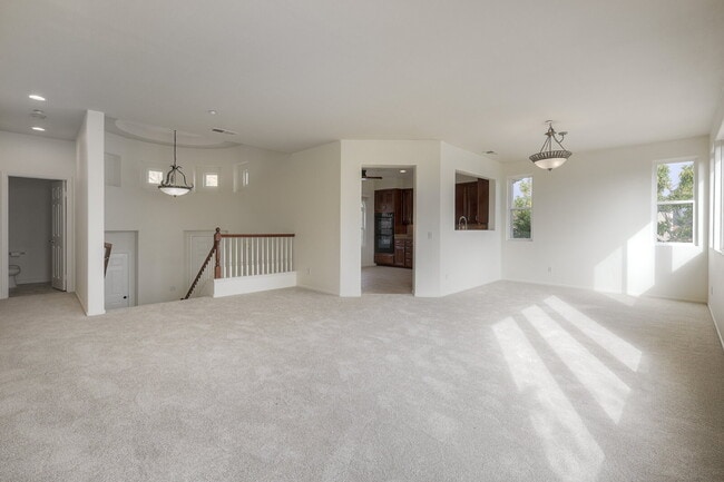 Building Photo - Highland Ranch Spring Valley 2-story 3 bd ...