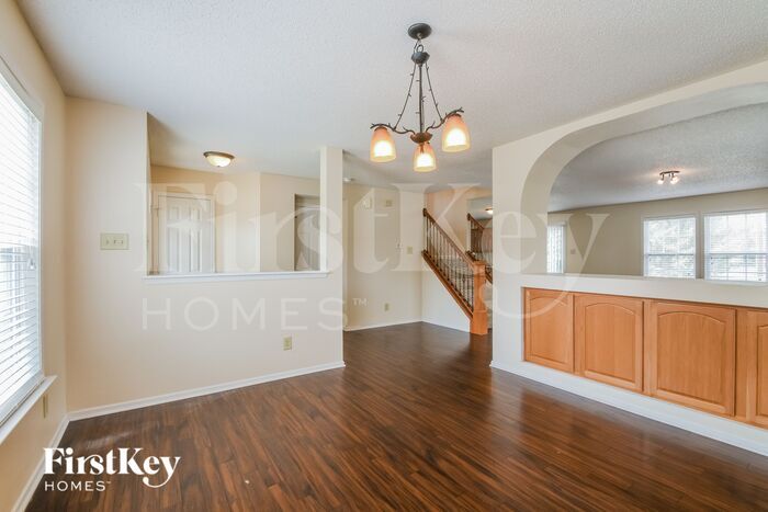 Building Photo - 10372 Waveland Cir