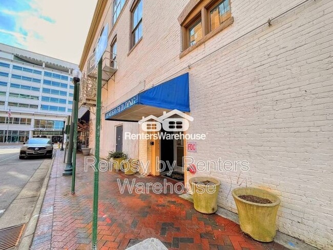 Building Photo - 219 Granby St