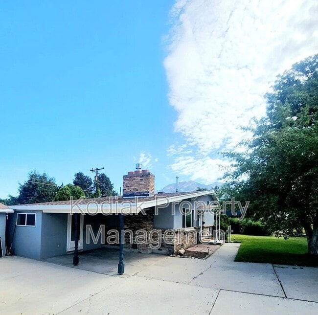 Building Photo - 2193 E 7075 S