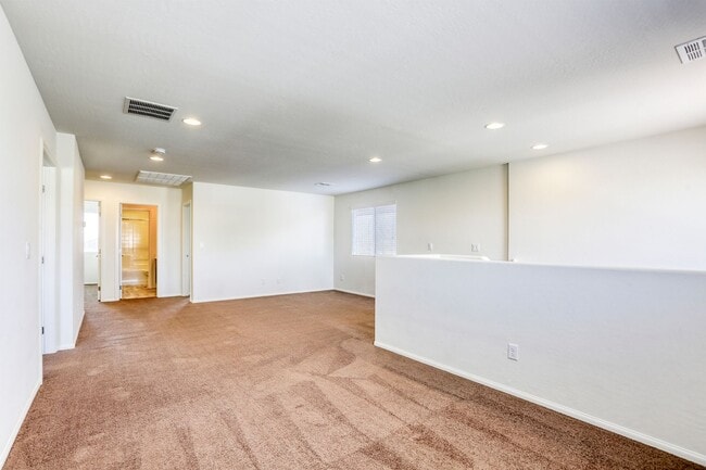 Building Photo - Great 3 bedroom home close to Nellis AFB