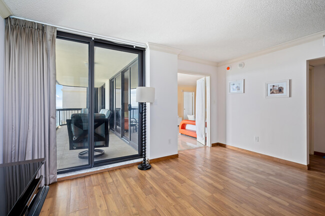 Building Photo - 5380 N Ocean Dr