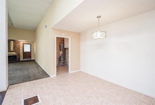 Building Photo - 11823 Zarroll Dr