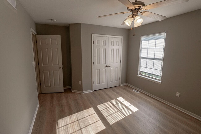 Building Photo - 4013 Snowy Owl Dr