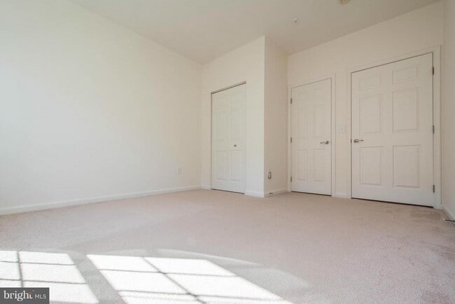 Building Photo - 7559 Stoney Run Dr