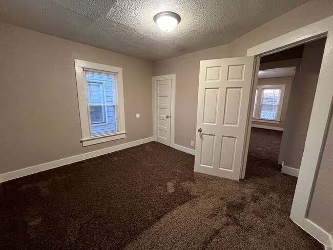 Building Photo - 3117 S Harrison St