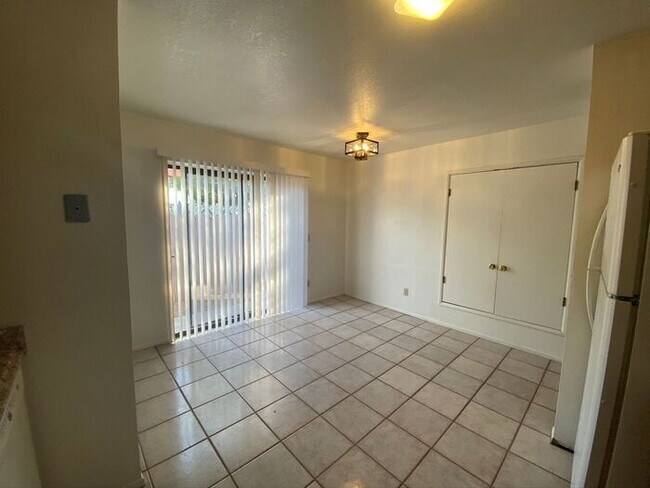 Building Photo - 5758 E 24th St