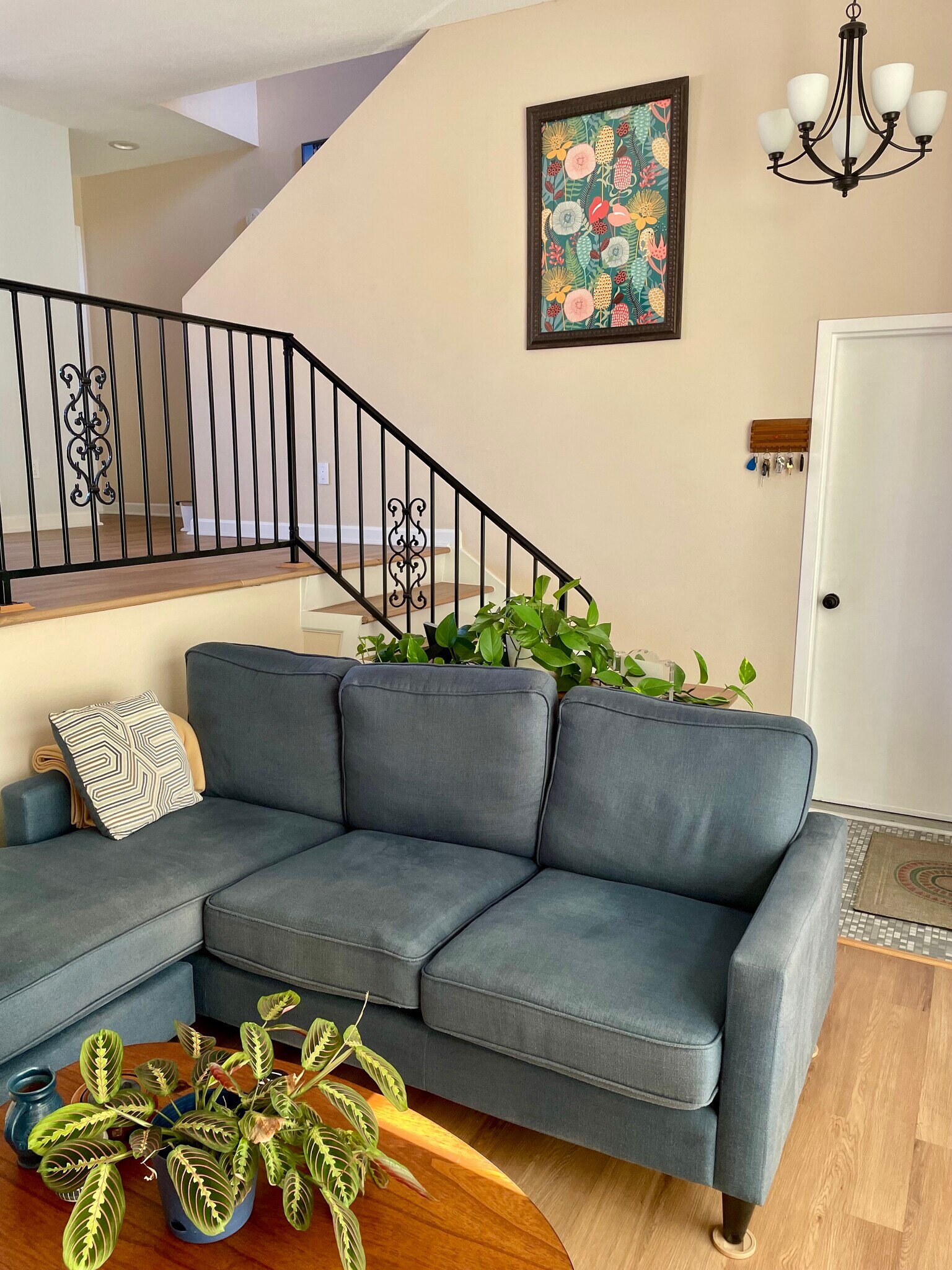 Living space (entry garage) - 2742 Meadow Lark Dr