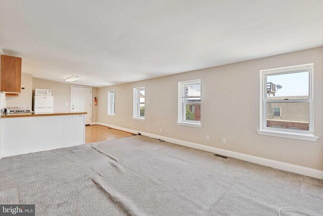 Building Photo - 249 S Chester St