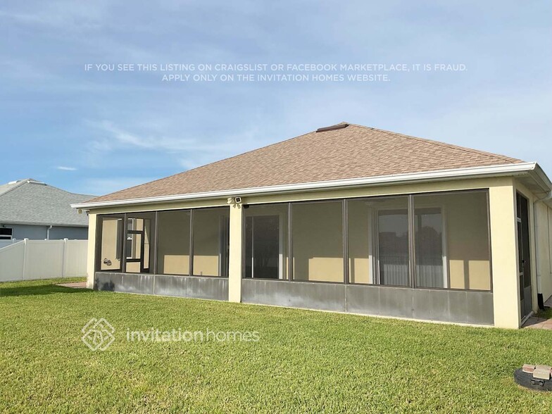 Building Photo - 3263 Hawthorne Ave