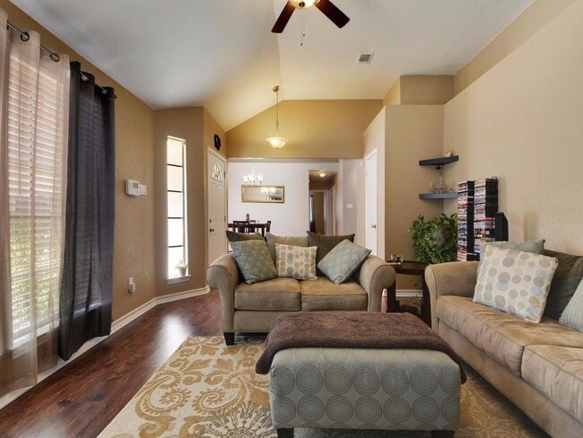 Building Photo - 2213 Margalene Way